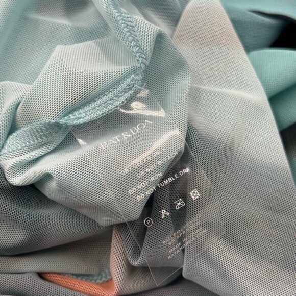 🆕 RAT & BOA 🧿 NWOT Santino Sheer Long Sleeve Dress, Blue with Red Tulip, Sz M - Picture 16 of 16